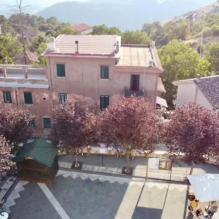 Appartement Cesira House *